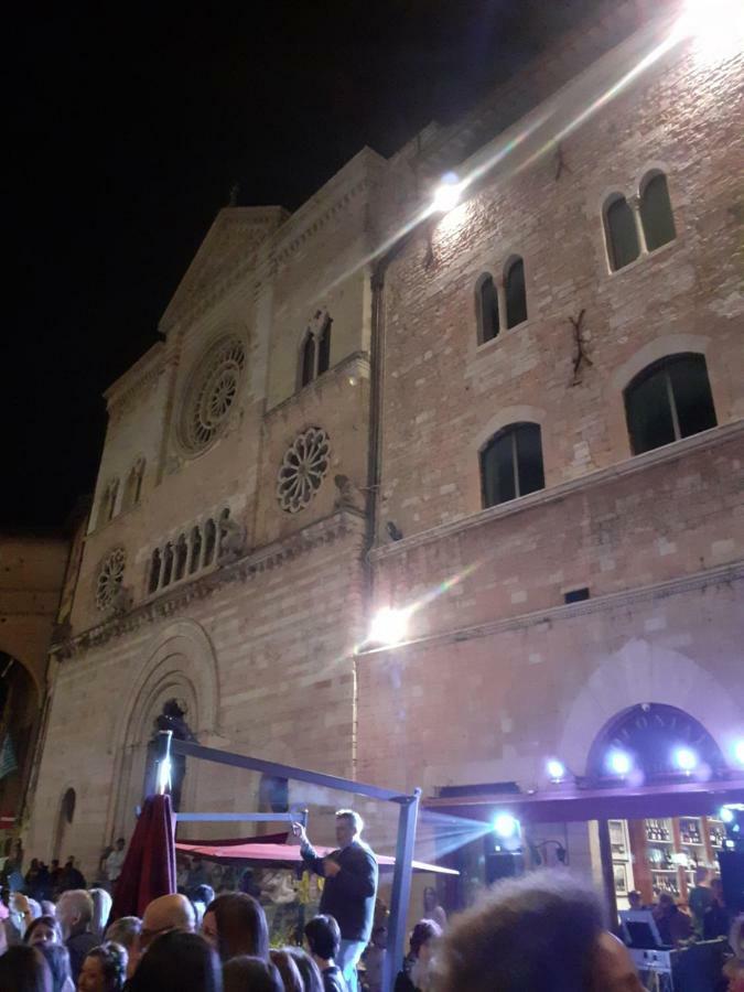 La Casa Di Miri Apartment Foligno Luaran gambar